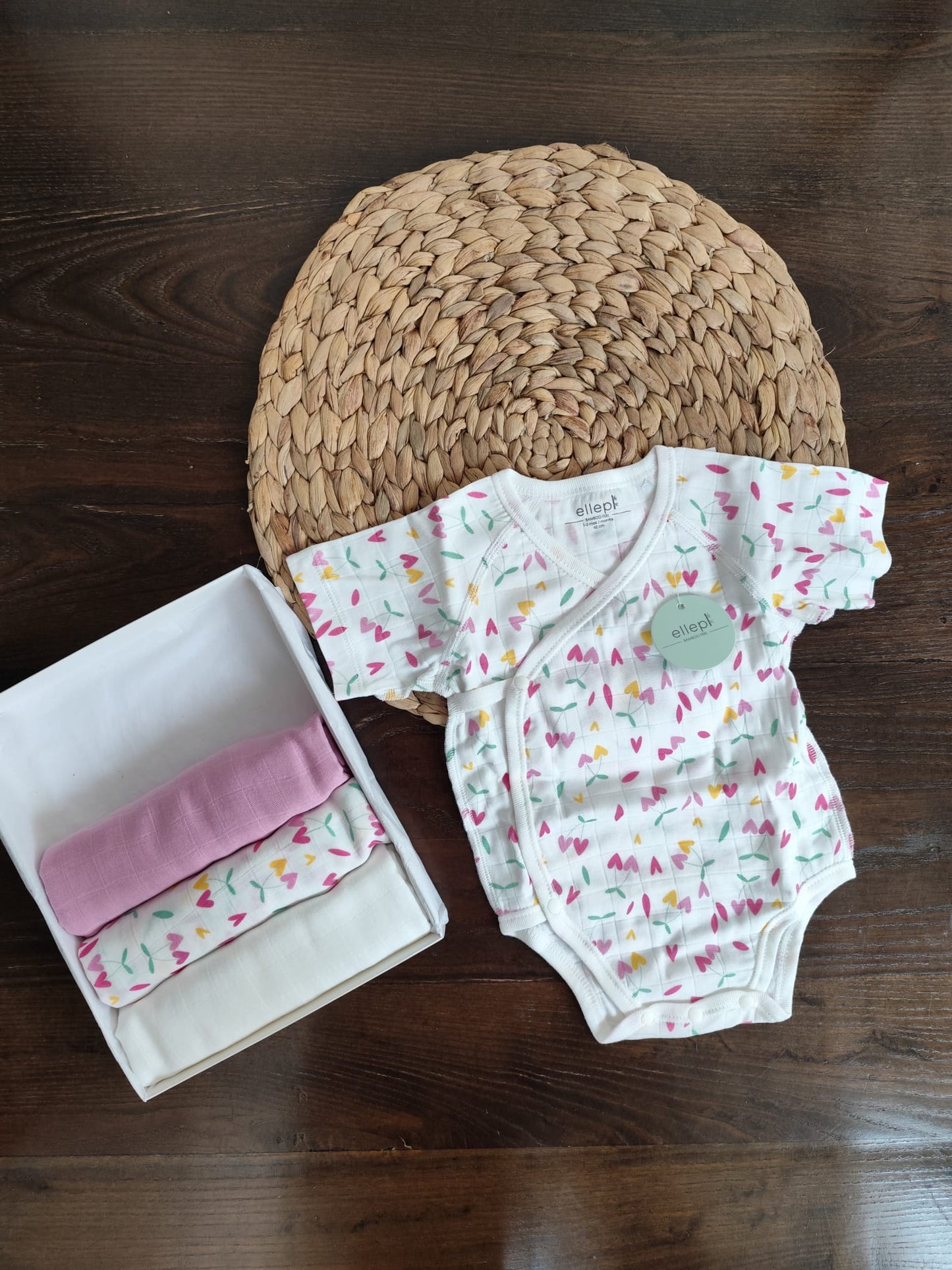 Idea regalo nascita e baby shower femminuccia