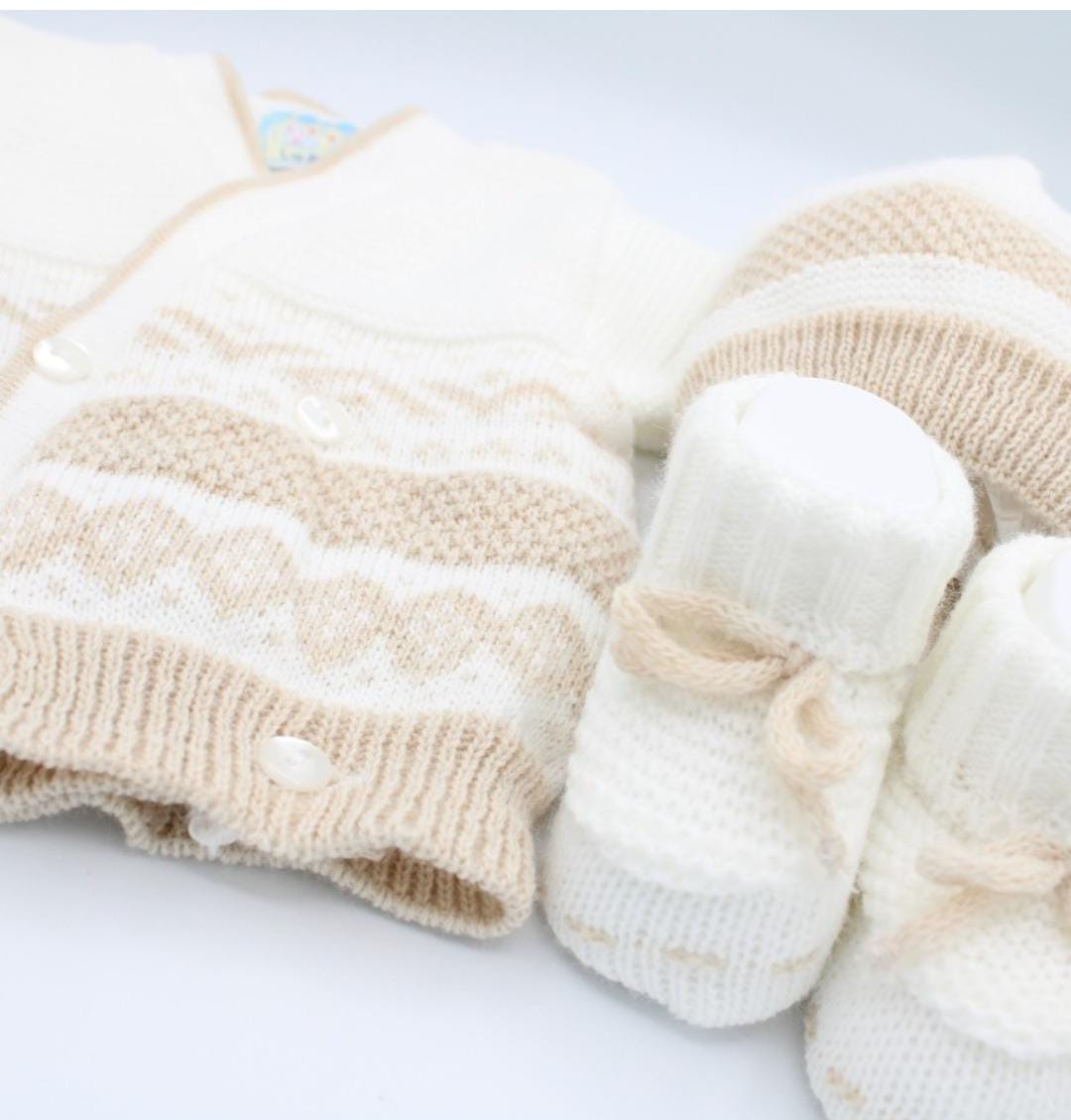 Set Cardigan Cappellino e Scarpine
