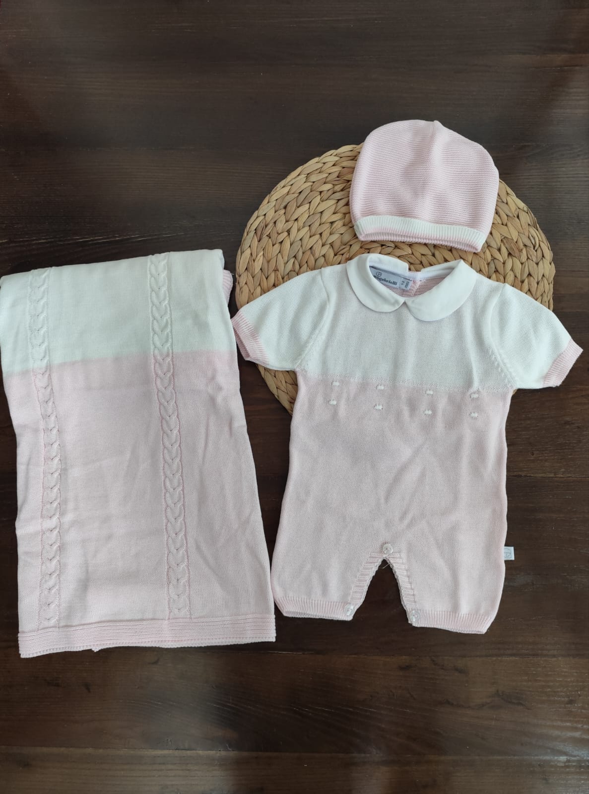 set nascita in filo neonata con pagliaccetto