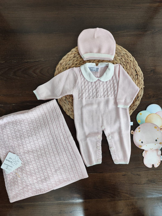 Set nascita in filo con tutina femminuccia intrecciato