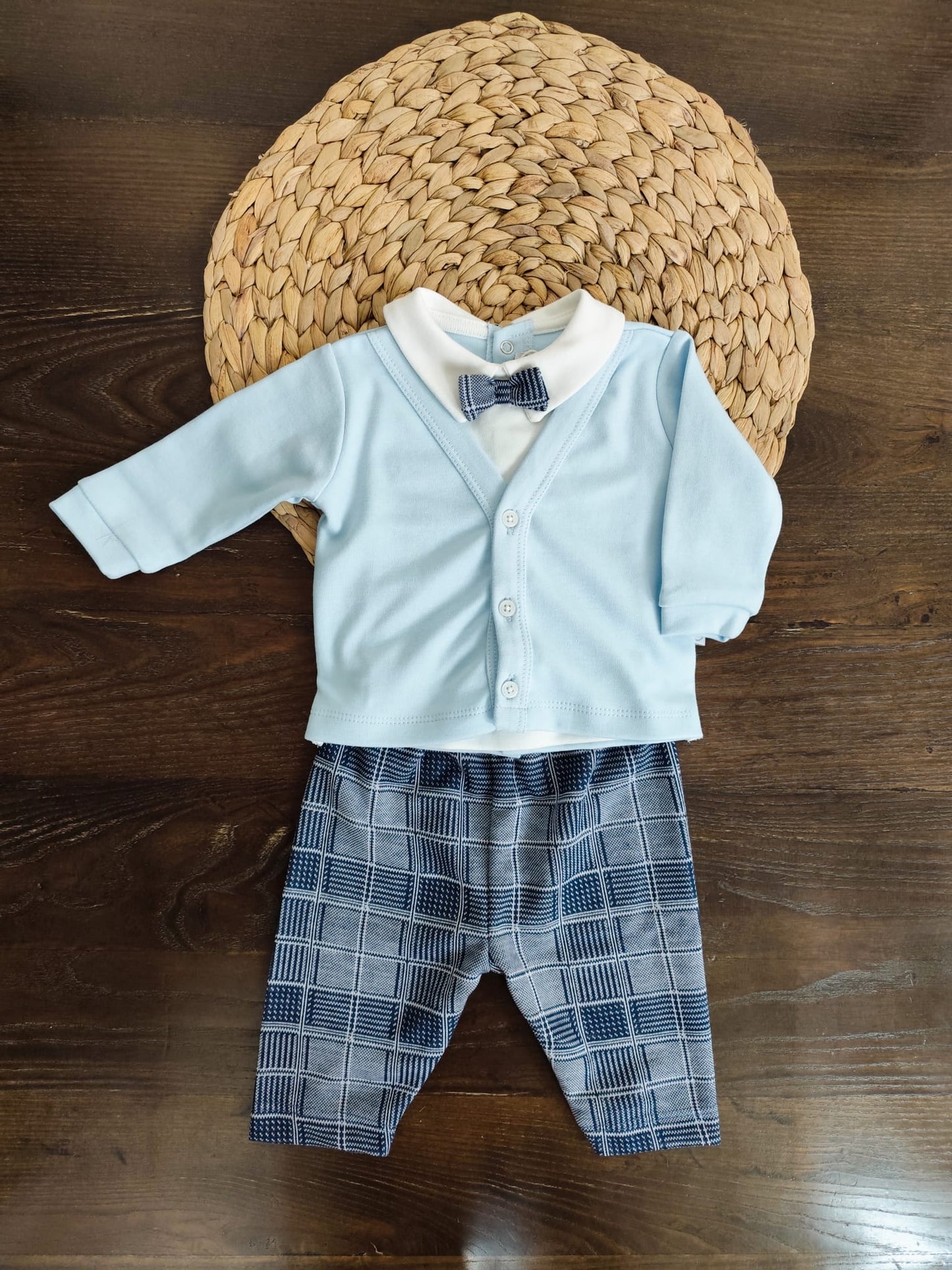 completo in Caldo Cotone con papillon azzurro