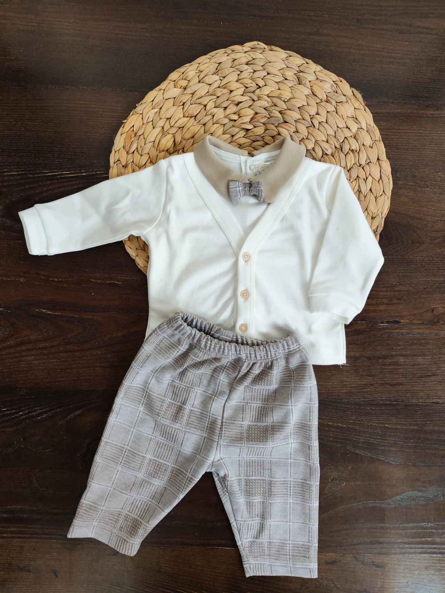completo in Caldo Cotone con papillon beige